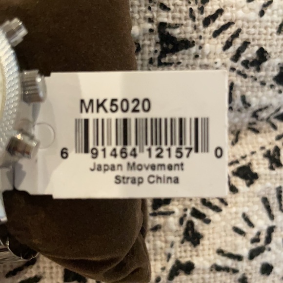 Womens Michael Kors watch NWT - Picture 9 of 10